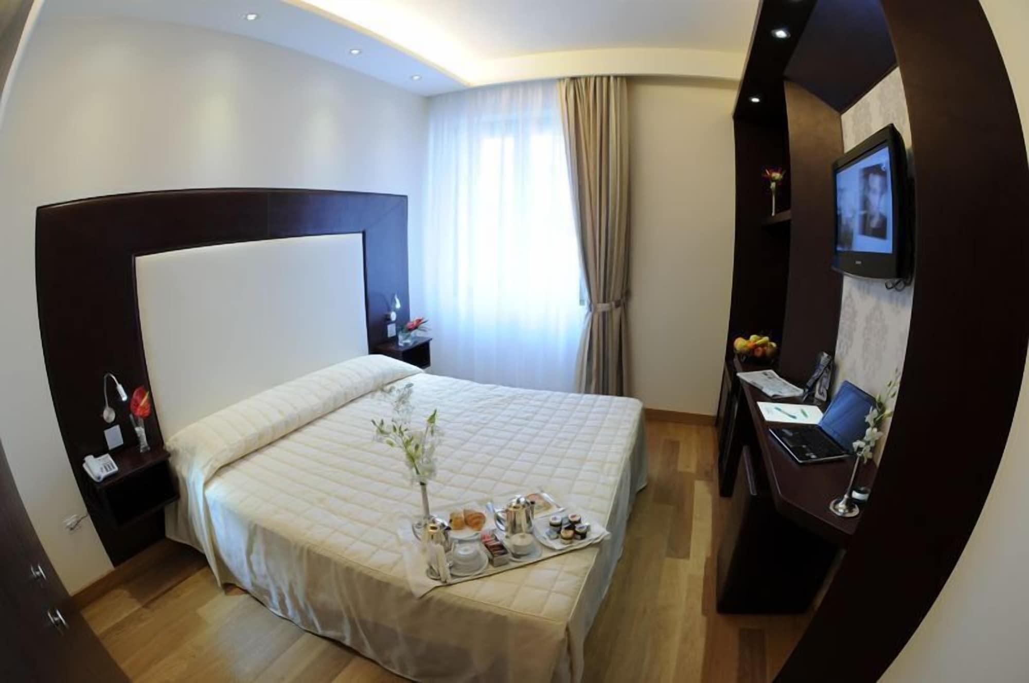Hotel Royal Caserta Ngoại thất bức ảnh