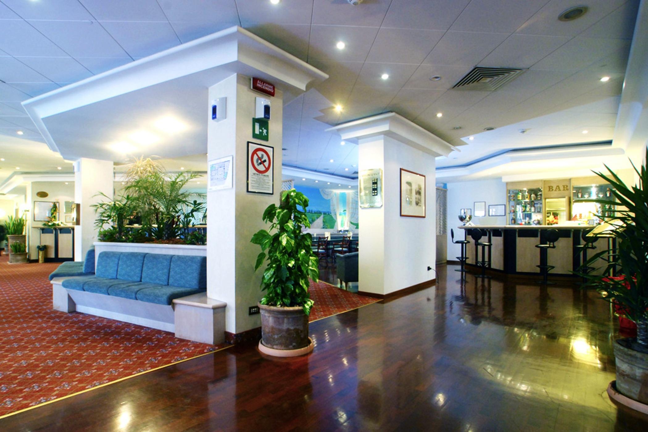 Hotel Royal Caserta Ngoại thất bức ảnh