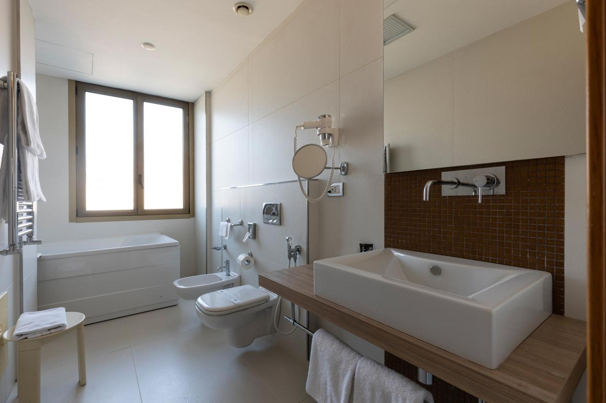Hotel Royal Caserta Ngoại thất bức ảnh