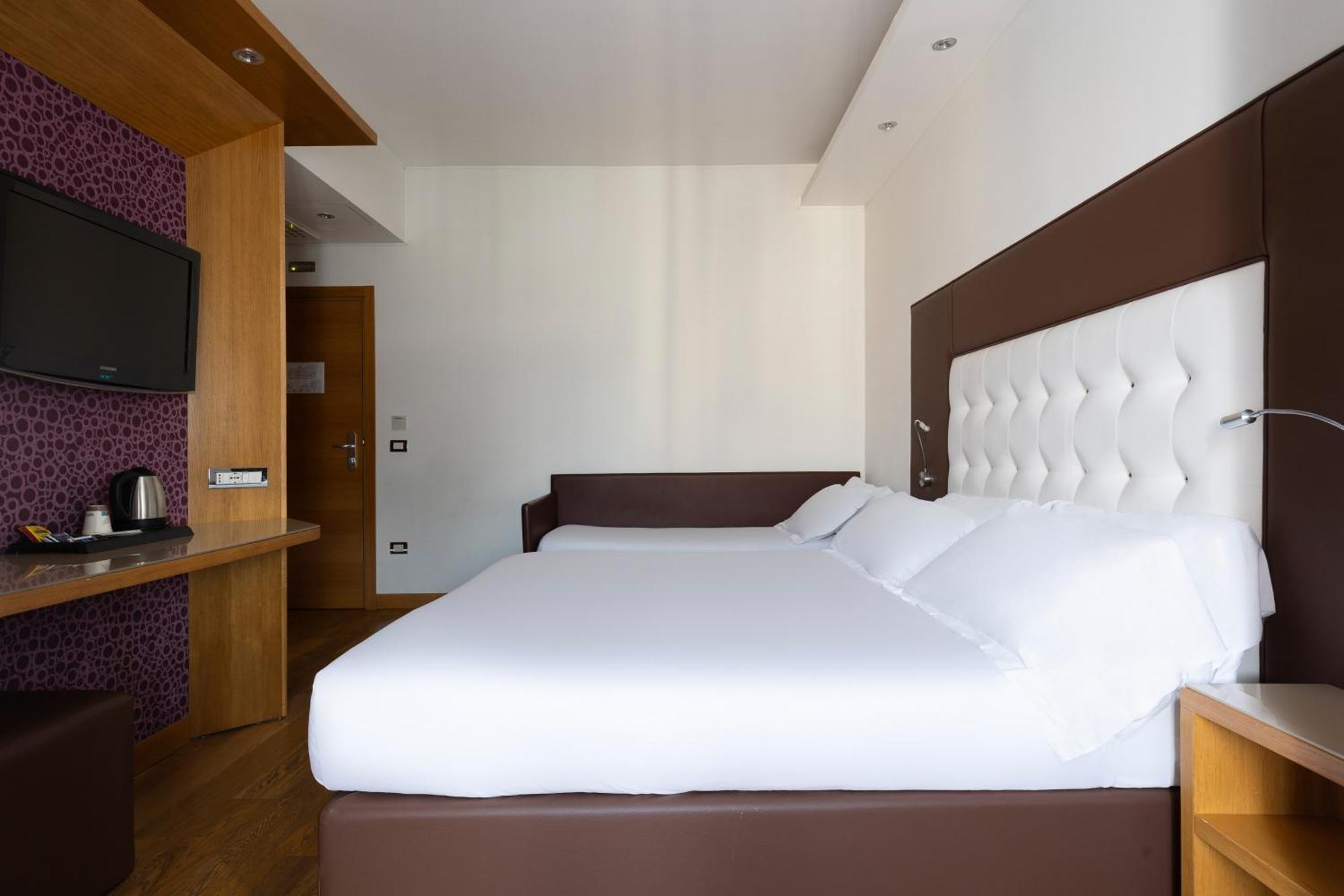 Hotel Royal Caserta Ngoại thất bức ảnh