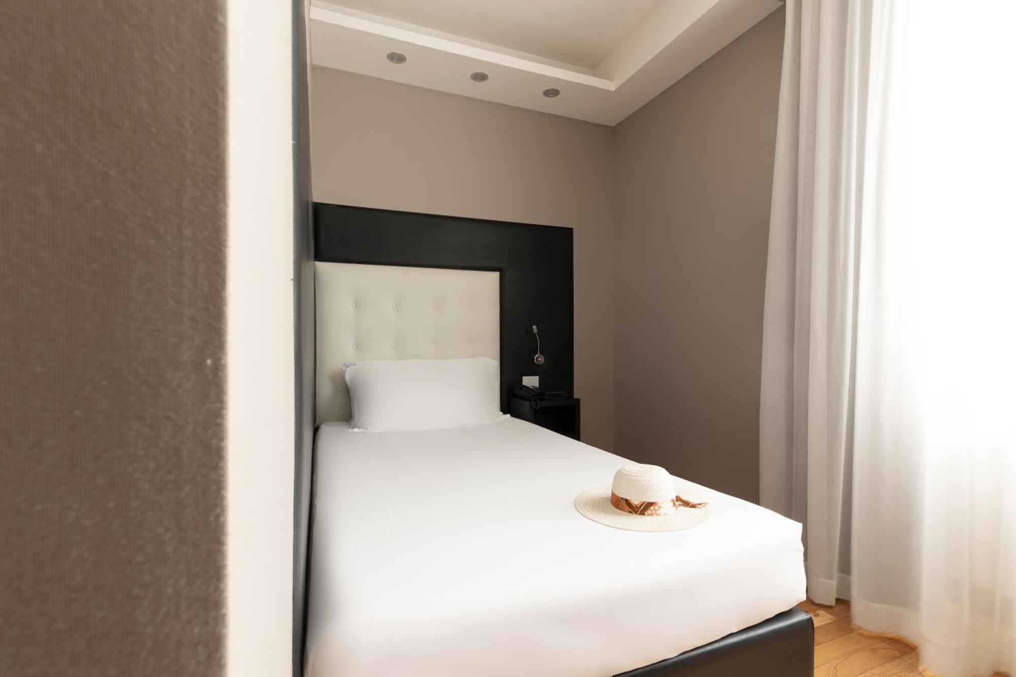 Hotel Royal Caserta Ngoại thất bức ảnh