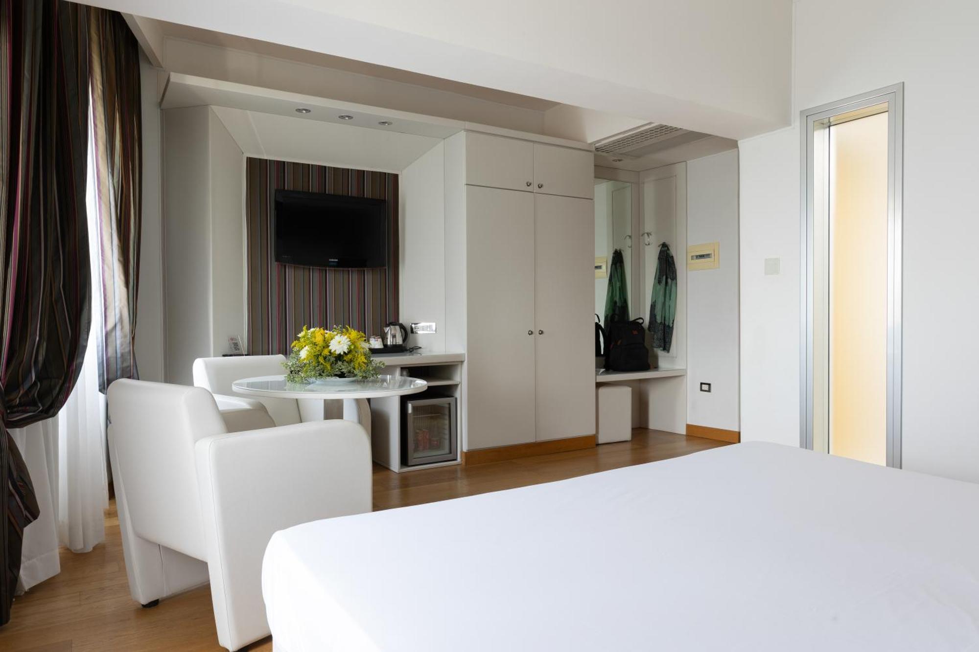 Hotel Royal Caserta Ngoại thất bức ảnh