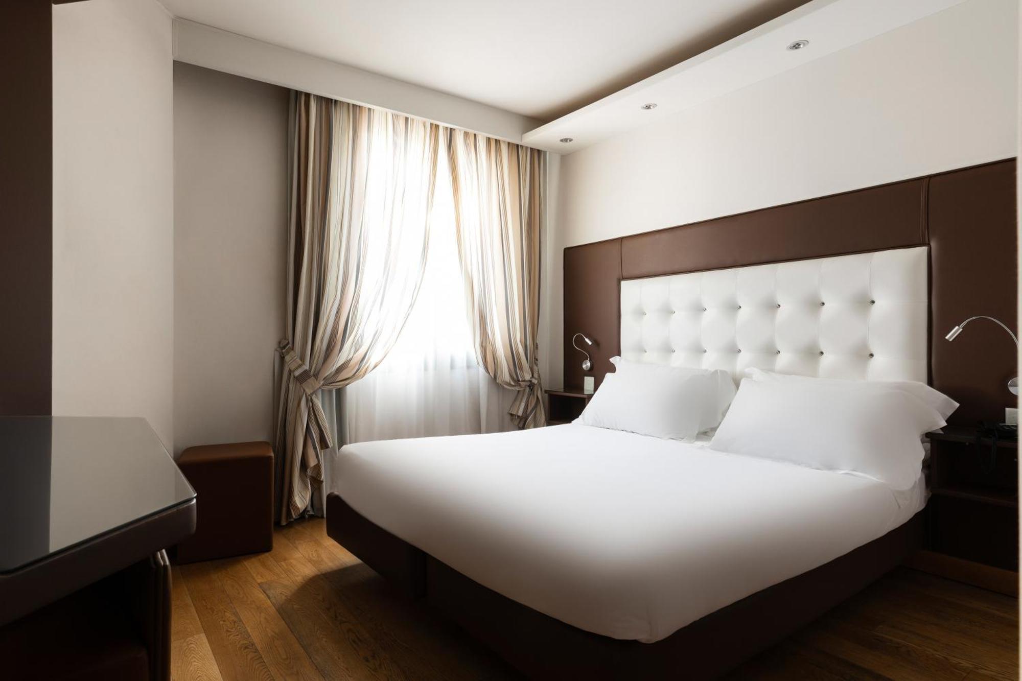 Hotel Royal Caserta Ngoại thất bức ảnh